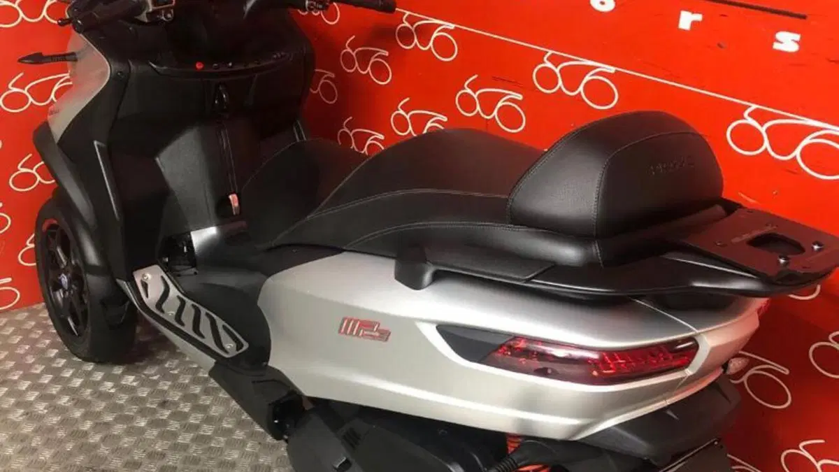 Piaggio MP3 400 ABS Hpe (2021 - 22)  (4)