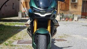 Moto Guzzi V100 Mandello S (2022 - 24) 