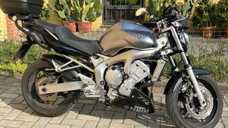 Yamaha FZ6 (2004 - 07) usata