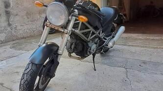 Ducati Monster 620 I.E. Dark (2002) usata