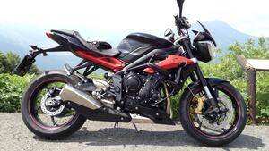 Triumph Street Triple R (2013 - 14) 