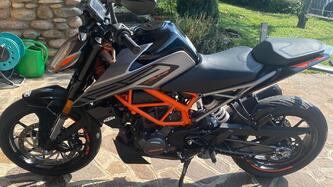 KTM 125 Duke (2021 - 23) usata
