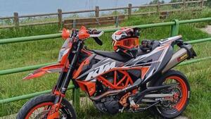 KTM 690 SMC R (2021 - 22) 