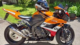 Honda CBR 600 RR (2009 - 12) usata