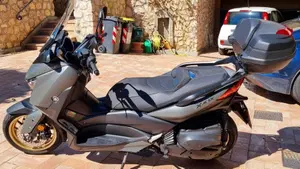 Yamaha X-Max 400 Tech Max (2020)  (3)