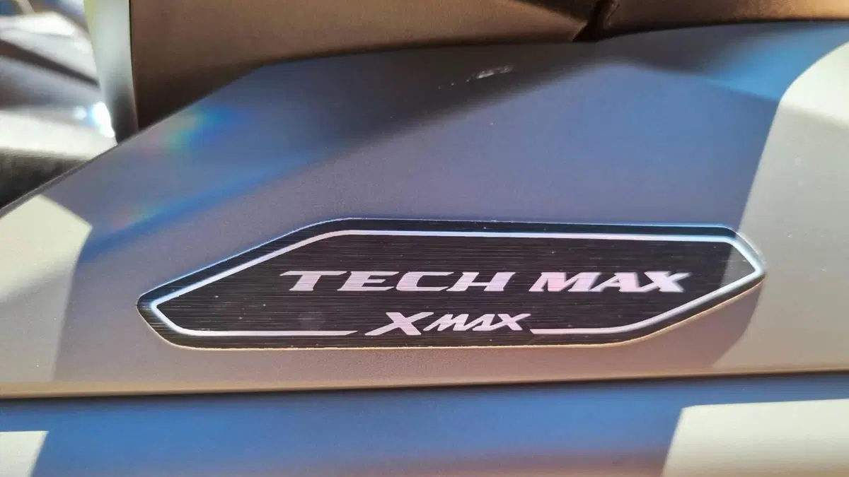 Yamaha X-Max 400 Tech Max (2020)  (20)