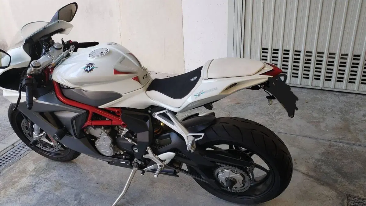MV Agusta F3 800 EAS ABS (2013 - 17)  (17)