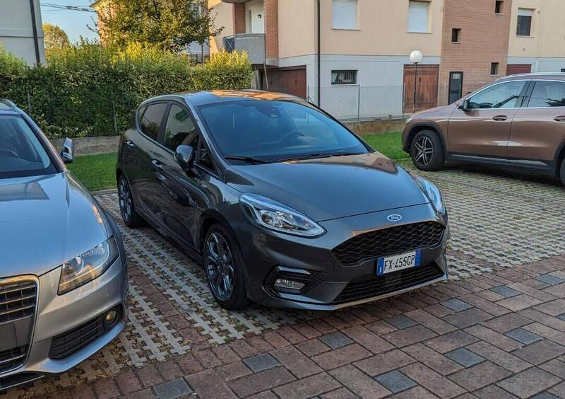 Ford Fiesta 1.0 Ecoboost 100 CV 5 porte ST-Line