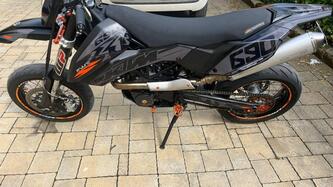 KTM 690 SMC (2008- 11) usata