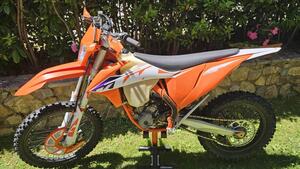 KTM 250 EXC-F (2023) 