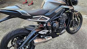 Triumph Street Triple 765 R (2023 - 25) 