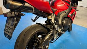 Honda CBR 1000 RR Fireblade (2006 - 07) 