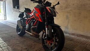 KTM 1290 Super Duke R (2020) 