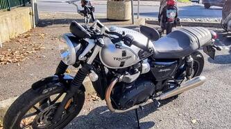 Triumph Street Twin 900 (2019 - 20) usata
