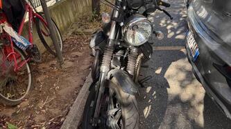 Moto Guzzi V7 II Stone (2015 - 17) usata