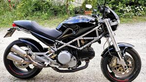 Ducati Monster 620 I.E (2002) 