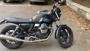 Moto Guzzi V7 Stone (2012 - 15) 