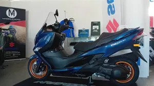 Suzuki Burgman 400 (2025 - 26)  (3)