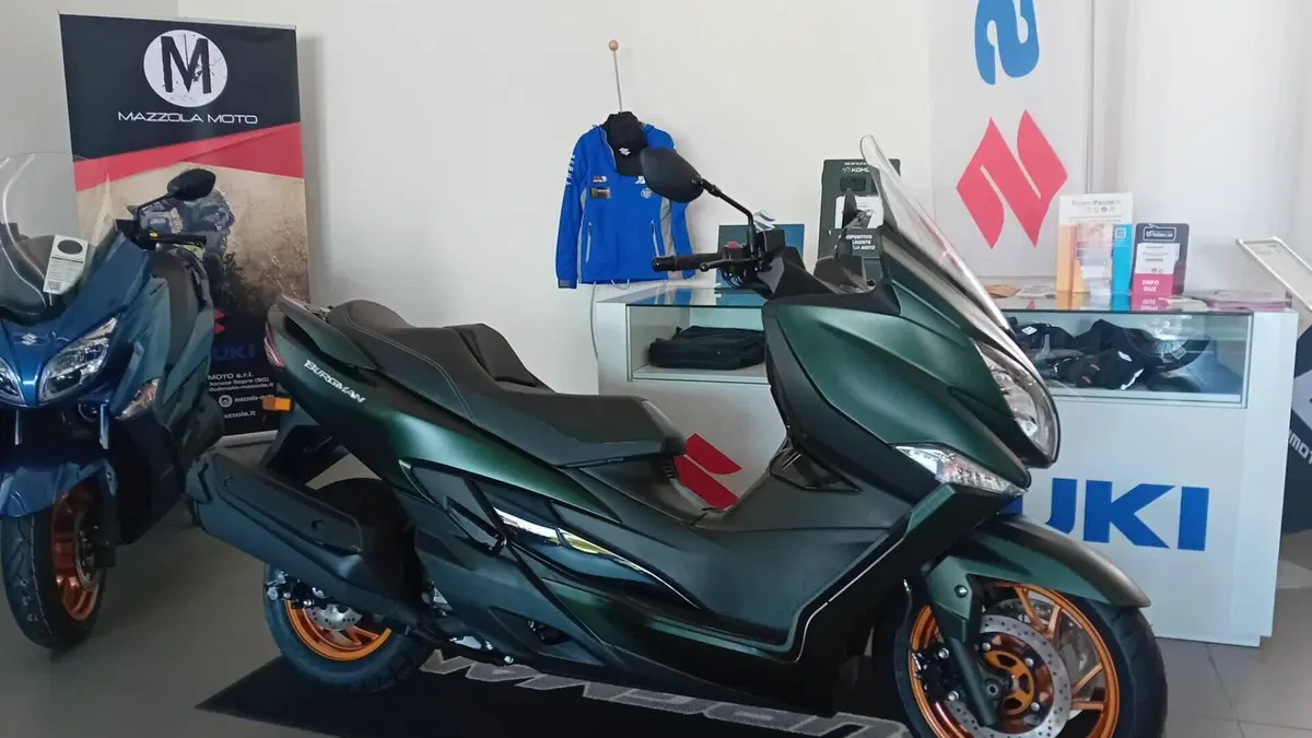 Suzuki Burgman 400 (2025 - 26)  (6)