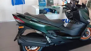 Suzuki Burgman 400 (2025 - 26)  (7)