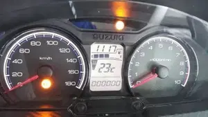 Suzuki Burgman 400 (2025 - 26)  (12)