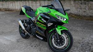 Kawasaki Ninja 400 KRT (2018) 