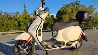 Vespa GTS 300 Super Sport (2023 - 24) usata