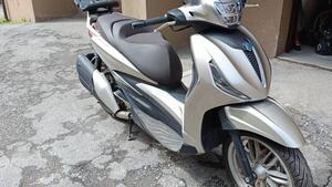 Piaggio Beverly 400 ABS-ASR (2021 - 24) 