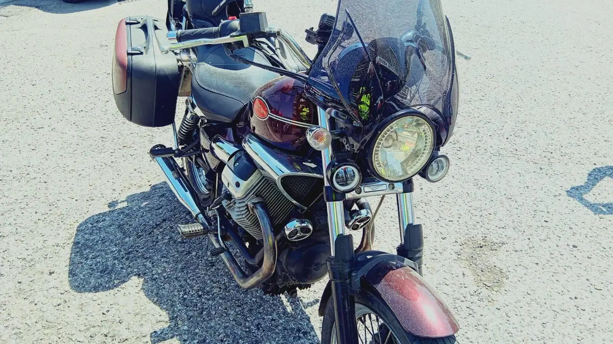 Moto Guzzi Nevada 750 Classic (2008 - 15)  (4)