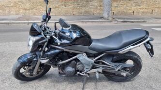 Kawasaki ER-6N (2006 - 09) usata