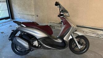 Piaggio Beverly 350 SportTouring ie (2011 - 15)