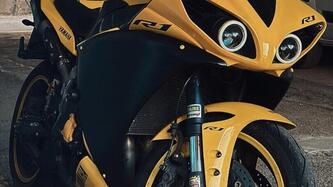 Yamaha YZF R1 (2009 - 11) usata