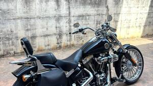 Harley-Davidson 1690 Breakout (2013 - 17) - FXSB 