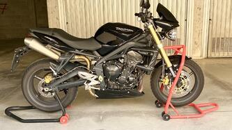 Triumph Street Triple (2007 - 12) usata