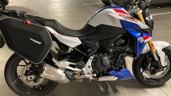 Bmw F 900 R (2021 - 24) usata