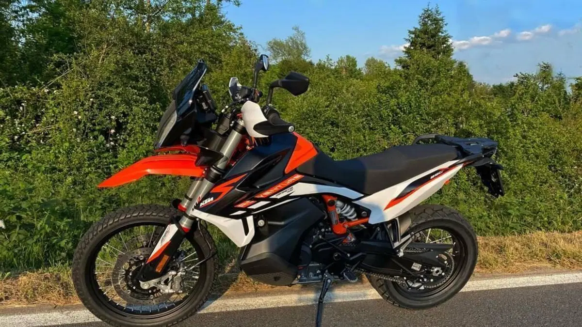 KTM 890 Adventure R (2021)  (2)