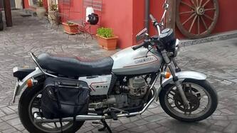 Moto Guzzi V35 II epoca