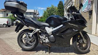 Honda VFR 800 (2006 - 13) usata