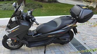 Honda Forza 350 Deluxe (2025) usata