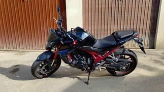 Honda CB 750 Hornet (2023 - 24) usata