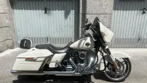 Harley-Davidson 1690 Street Glide Special (2014 - 16) - FLHX 