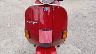 Piaggio Vespa px 125 e arcobaleno epoca