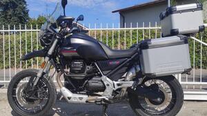 Moto Guzzi V85 TT (2021 - 23) 