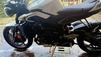 Triumph Street Triple 765 R (2023 - 25) usata