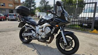 Yamaha FZ6 Fazer (2004 - 07) usata