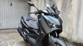 Yamaha X-Max 300 Tech Max (2021 - 24) usata