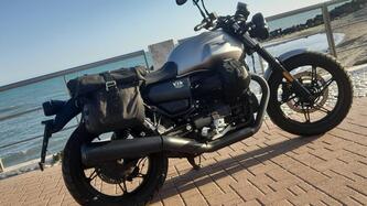 Moto Guzzi V7 Stone (2021 - 24) usata