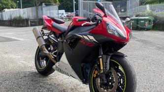 Yamaha YZF R1 (2002 - 03) usata
