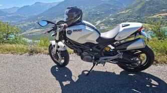 Ducati Monster 696 Plus (2007 - 14) usata