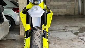 Husqvarna 701 Supermoto (2023 - 25)